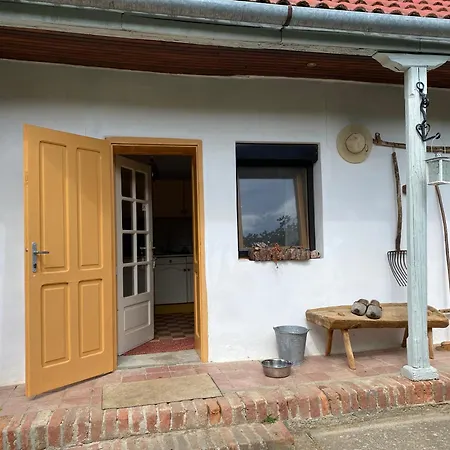 بيت للعطل Back To Basic Baranya Hu