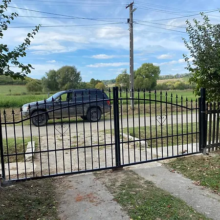 بيت للعطل Back To Basic Baranya Hu